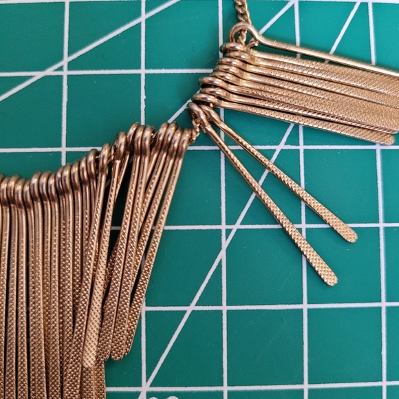 Unique Vintage Spike Necklace - Picture 10 of 11